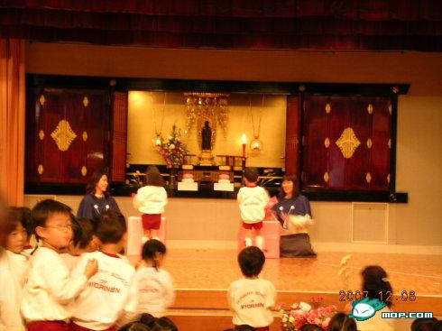 Japanese preschoolers performance or graduation ceremony.